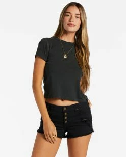 Brand new 🔔 Billabong Buttoned Up Denim Shorts SUNSET GOLD 🌟 -Womens-clothing Shop j204gbut billabongw blk frt1 1